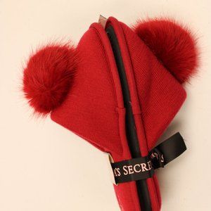 Victoria's Secret Slippers New Pom Pom size Small